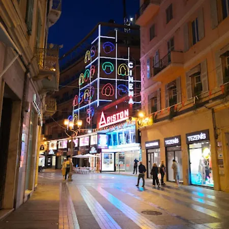 La Petit *